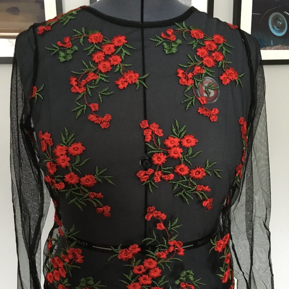 Mesh top with embroidery